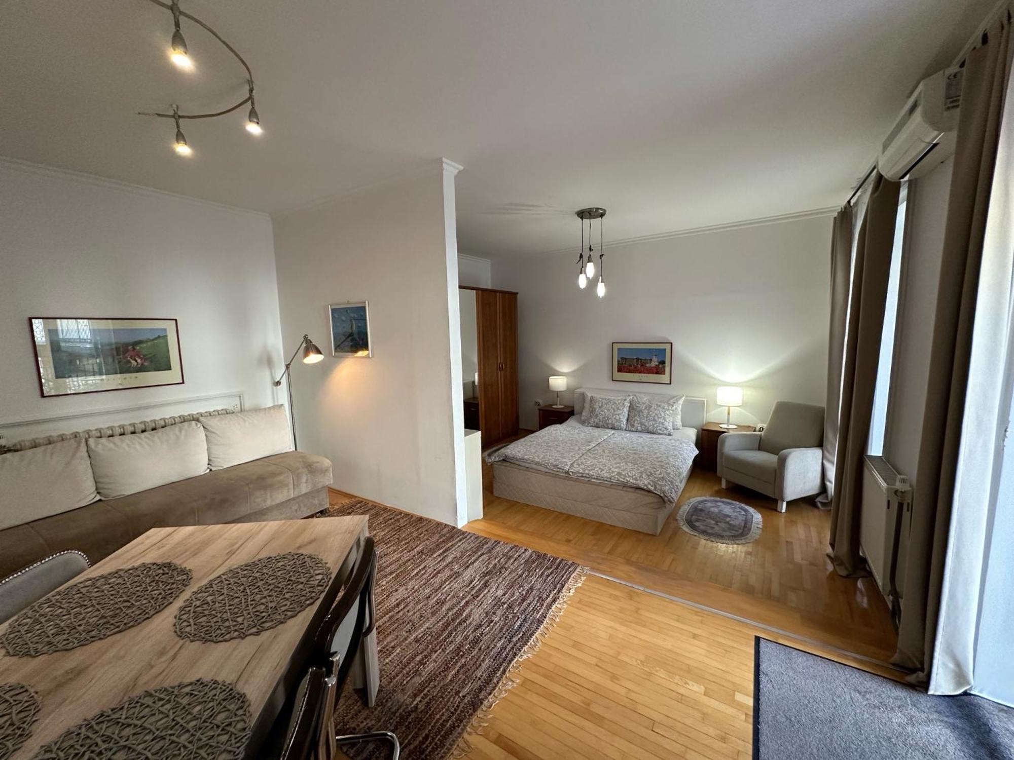 Apartmani Maximus Σουμπότικα Εξωτερικό φωτογραφία